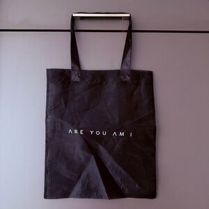 ARE YOU AM I MESH BAG TOTE